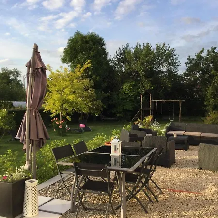 Bed & Breakfast La Pommeraie 3*